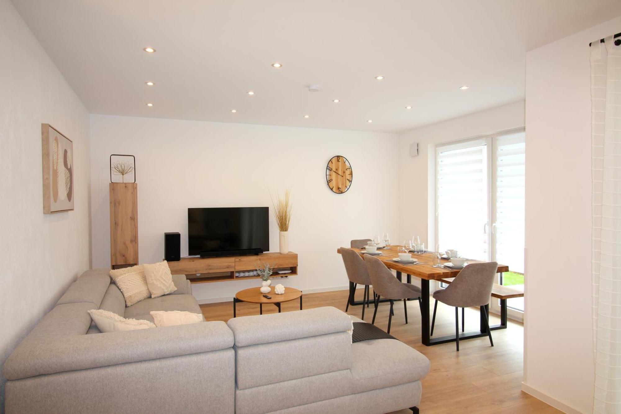 Apartment Mit Voll Ausgestatetter Kueche, Badewanne, Balkon, Parkplatz Vor Dem Haus, Ruhig Gelegen, Ada4 Кульмбах Экстерьер фото